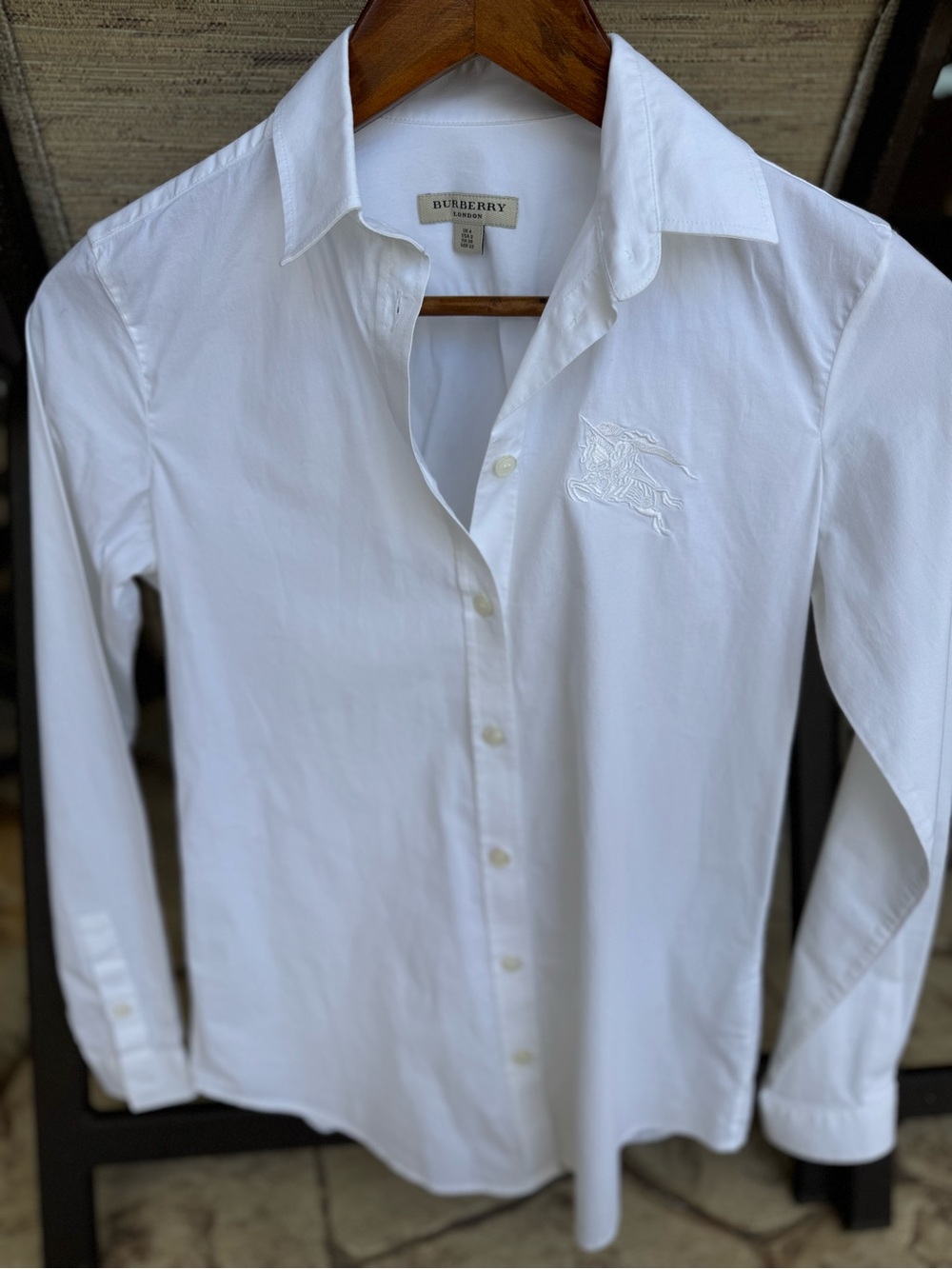 Women’s Burberry White Cotton Long-Sleeve Button-Down Shirt - Picture 2 of 16